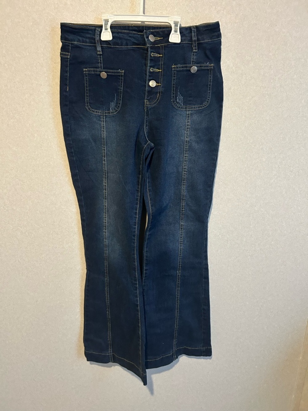 Women’s High Waisted Button Up Blue Jeans With Front Accent Pockets, Large